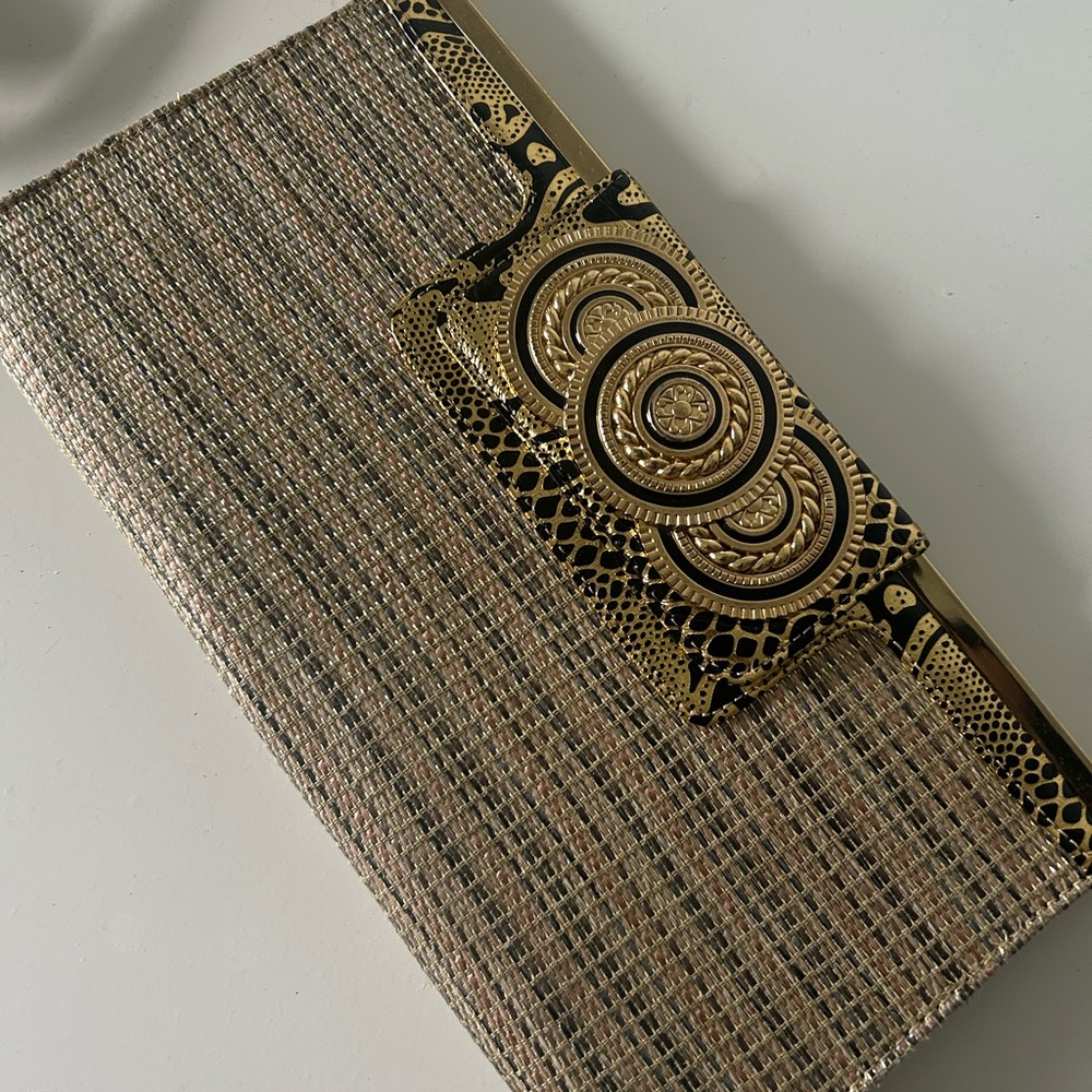 Gold clutch